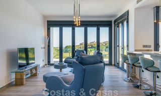 Nueva promoción de modernas villas de lujo en venta, en primera línea de golf con vistas al mar en Mijas, Costa del Sol 62450 