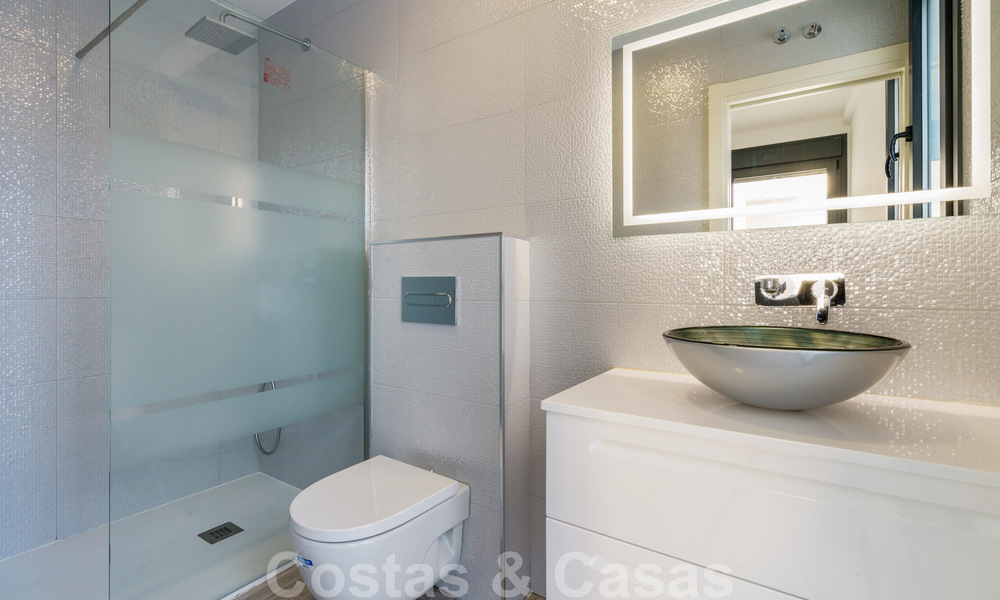 Nueva promoción de modernas villas de lujo en venta, en primera línea de golf con vistas al mar en Mijas, Costa del Sol 62459