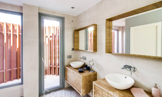 Nueva promoción de modernas villas de lujo en venta, en primera línea de golf con vistas al mar en Mijas, Costa del Sol 62472 