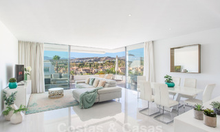 Moderno apartamento de 3 dormitorios con amplias terrazas en venta en la Nueva Milla de Oro entre Marbella y Estepona 62492 