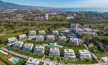 Moderno apartamento de 3 dormitorios con amplias terrazas en venta en la Nueva Milla de Oro entre Marbella y Estepona 62503