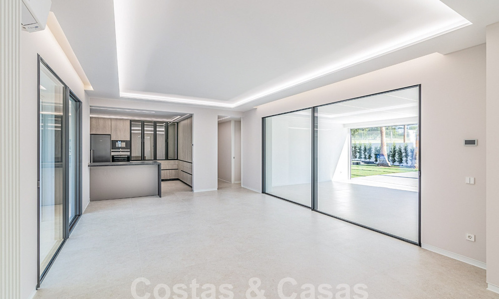 Nueva villa mediterránea moderna de una sola planta en venta, primera línea de golf, cerca de San Pedro - Marbella 62543