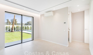 Nueva villa mediterránea moderna de una sola planta en venta, primera línea de golf, cerca de San Pedro - Marbella 62552 