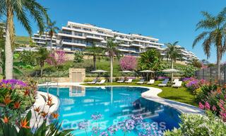 Apartamentos modernos nuevos en venta con vistas al mar y a un paso del campo de golf en Mijas, Costa del Sol 62576 