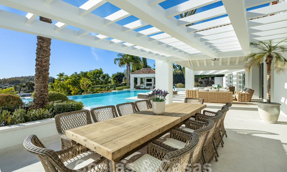 Sofisticada villa de lujo con vistas panorámicas al mar en venta en Nueva Andalucia, Marbella 62769