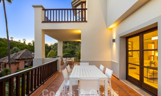 Lujosa adosada mediterránea reformada en venta en una exclusiva zona residencial cerrada en la Milla de Oro de Marbella 62749 