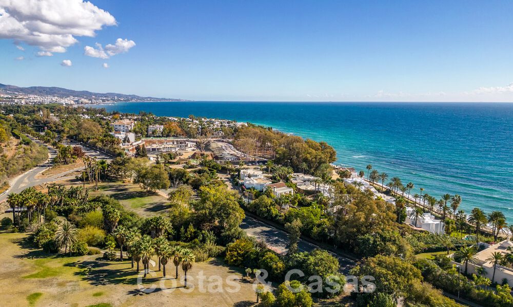 Villas de lujo listas para entrar a vivir en un nuevo e innovador complejo que consta de 12 sofisticadas villas con vistas al mar, en la Milla de Oro de Marbella 62650
