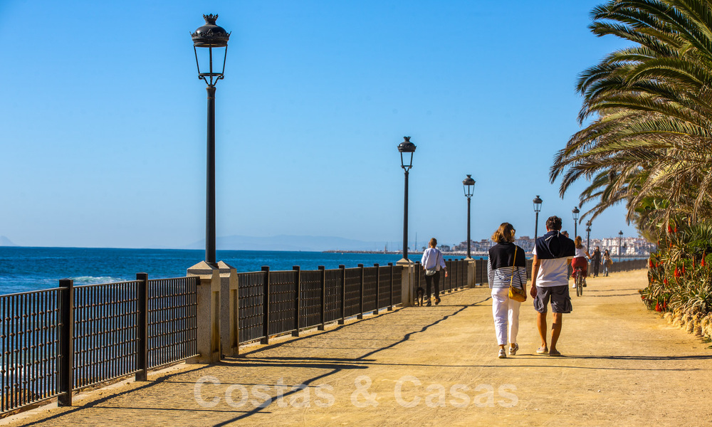 Villas de lujo listas para entrar a vivir en un nuevo e innovador complejo que consta de 12 sofisticadas villas con vistas al mar, en la Milla de Oro de Marbella 62713