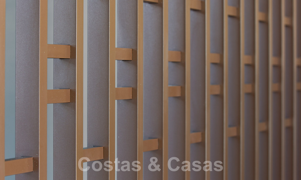 Villas de lujo listas para entrar a vivir en un nuevo e innovador complejo que consta de 12 sofisticadas villas con vistas al mar, en la Milla de Oro de Marbella 62723