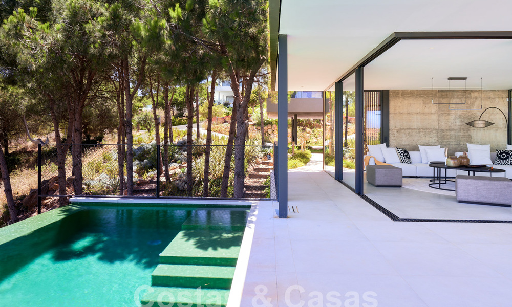 Villa de diseño con arquitectura vanguardista en venta situada en una zona verde de Sotogrande, Costa del Sol 62855