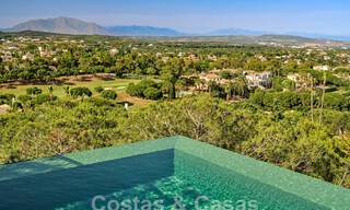 Villa de diseño con arquitectura vanguardista en venta situada en una zona verde de Sotogrande, Costa del Sol 62869 