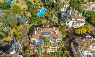 Amplio y lujoso ático de 4 dormitorios en venta en complejo en primera línea de golf en Nueva Andalucía, Marbella 63053 