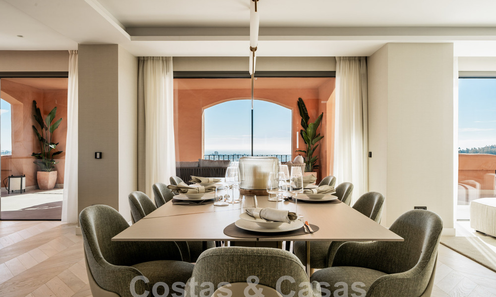 Apartamento de lujo en venta con un interior moderno en una ubanización de lujo en el valle del golf de Nueva Andalucia, Marbella 63263