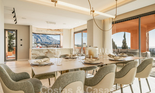 Apartamento de lujo en venta con un interior moderno en una ubanización de lujo en el valle del golf de Nueva Andalucia, Marbella 63279 