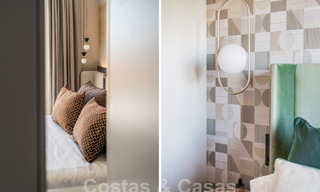 Apartamento de lujo en venta con un interior moderno en una ubanización de lujo en el valle del golf de Nueva Andalucia, Marbella 63300 