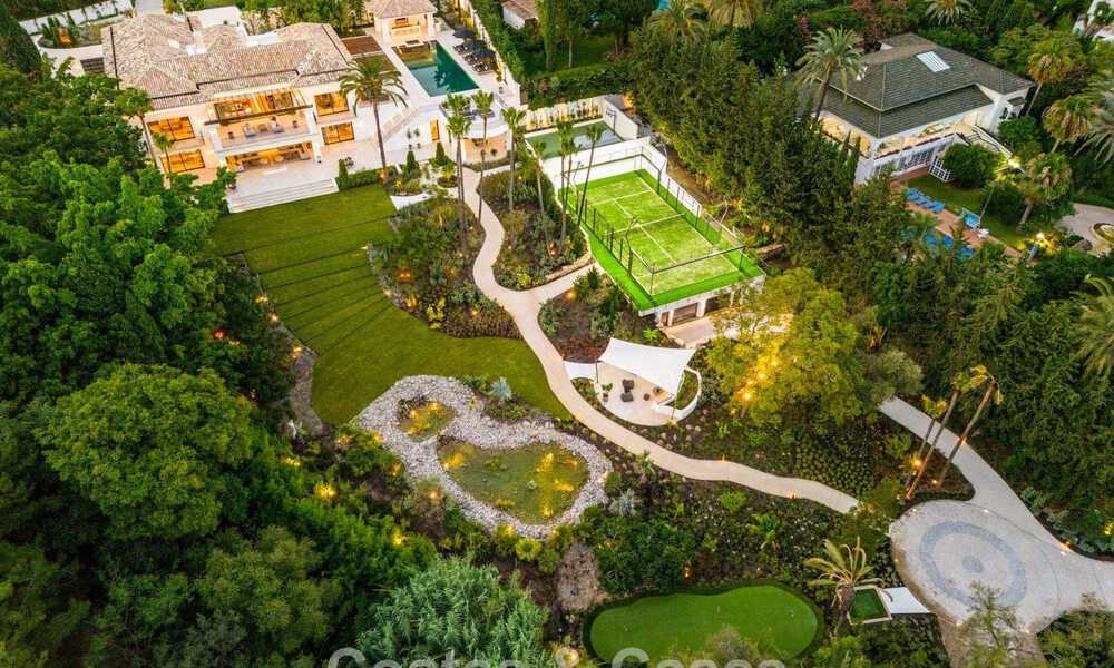 Amplia villa de lujo en venta con vistas al mar y comodidades de 5 estrellas en la Milla de Oro de Marbella 63696