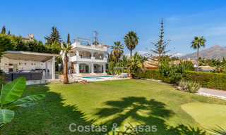 Villa de lujo mediterránea contemporánea en venta en una zona residencial privilegiada en Nueva Andalucía, Marbella 63613 