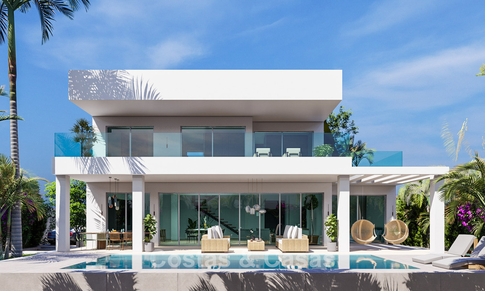 Villa nueva moderna en venta a pocos pasos de la playa y de todos los servicios en San Pedro, Marbella 63568