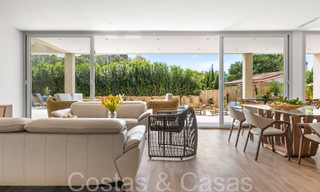 Villa nueva moderna en venta a pocos pasos de la playa y de todos los servicios en San Pedro, Marbella 67005 
