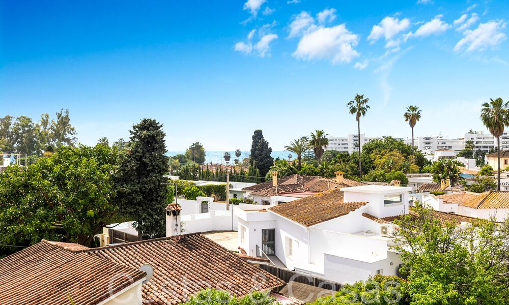 Villa nueva moderna en venta a pocos pasos de la playa y de todos los servicios en San Pedro, Marbella 67024