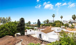 Villa nueva moderna en venta a pocos pasos de la playa y de todos los servicios en San Pedro, Marbella 67024 