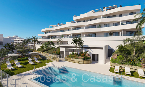 Apartamentos nuevos y contemporáneos con vistas panorámicas al mar en venta en complejo residencial cerrado cerca del centro de Estepona 63799