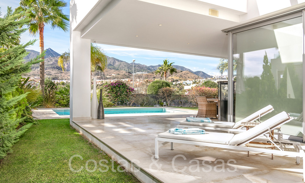 Villa de lujo modernista en venta en zona natural muy deseada al este de Marbella centro 63816