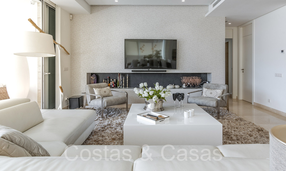 Villa de lujo modernista en venta en zona natural muy deseada al este de Marbella centro 63826