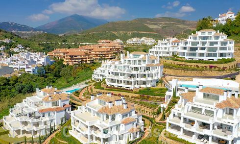 9 Lions Residences: apartamentos de lujo en venta en un exclusivo complejo en Nueva Andalucia - Marbella con vistas panorámicas al golf y al mar 63724