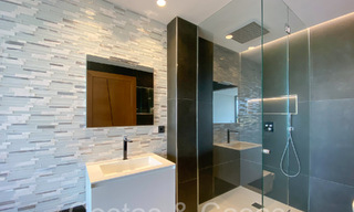 Sofisticada villa de diseño en venta en el campo de golf de un resort de primera clase cerca de Sotogrande - San Roque, Costa del Sol 64000 