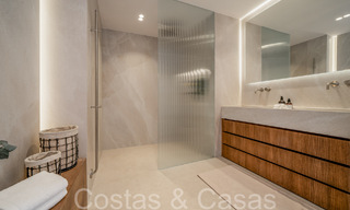 Prestigiosa casa reformada en venta rodeada de campos de golf en el valle de Nueva Andalucía, Marbella 64114 