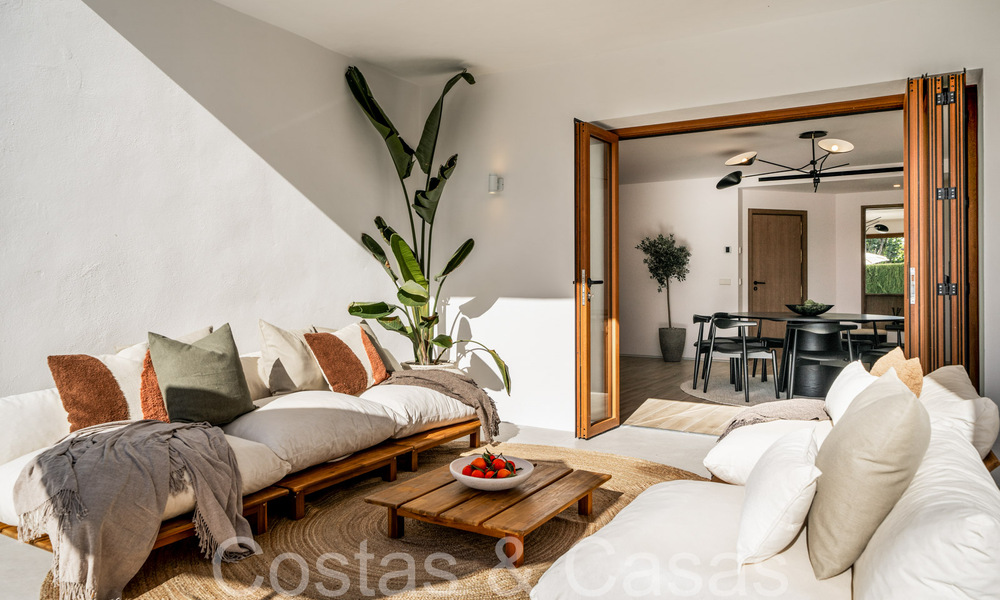 Prestigiosa casa reformada en venta rodeada de campos de golf en el valle de Nueva Andalucía, Marbella 64130