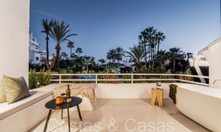 Prestigiosa casa reformada en venta rodeada de campos de golf en el valle de Nueva Andalucía, Marbella 64136 