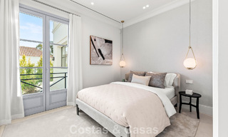 Villa de lujo con diseño moderno-mediterráneo, lista para entrar a vivir, en venta en una popular zona de golf en Nueva Andalucía, Marbella 774514 