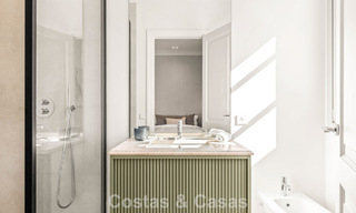 Villa de lujo con diseño moderno-mediterráneo, lista para entrar a vivir, en venta en una popular zona de golf en Nueva Andalucía, Marbella 774515 