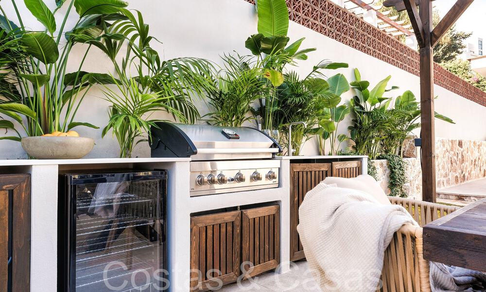 Villa mediterránea de lujo con casa de invitados independiente en venta en Nueva Andalucía, Marbella 64420