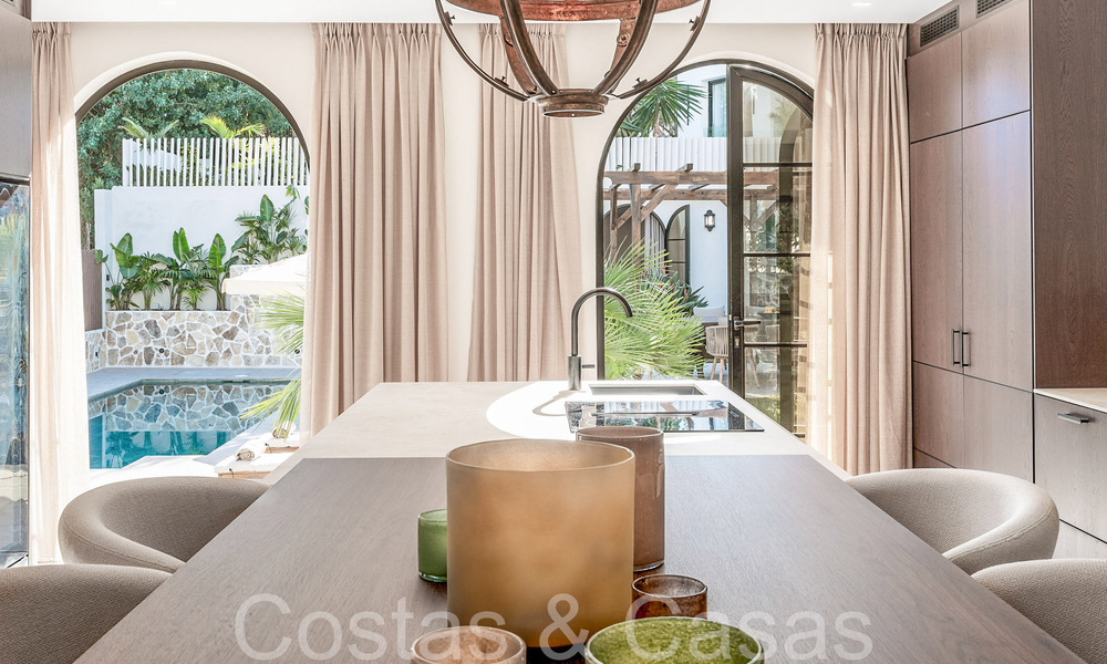 Villa mediterránea de lujo con casa de invitados independiente en venta en Nueva Andalucía, Marbella 64460