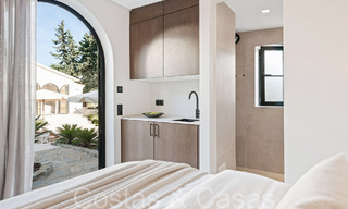 Villa mediterránea de lujo con casa de invitados independiente en venta en Nueva Andalucía, Marbella 64461 