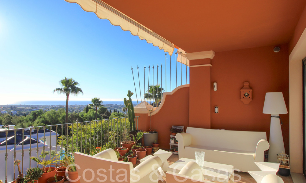 Listo para entrar a vivir, ático de 3 dormitorios en venta con magníficas vistas al mar en Benahavis - Marbella 64293