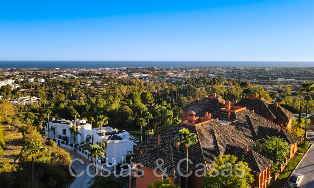 Listo para entrar a vivir, ático de 3 dormitorios en venta con magníficas vistas al mar en Benahavis - Marbella 64301