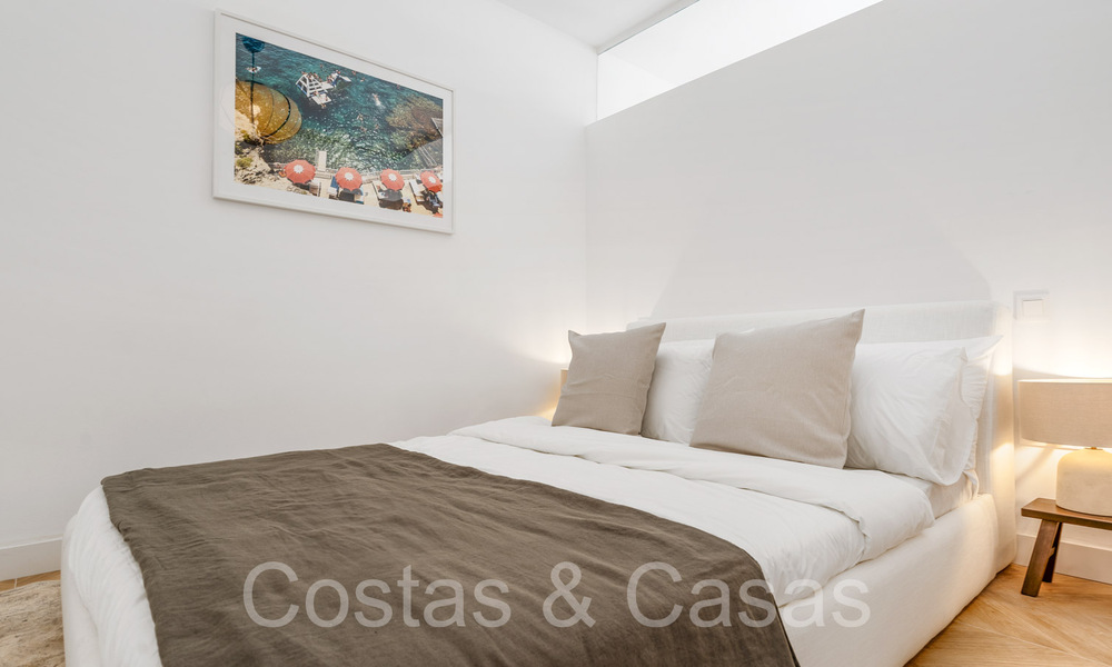 Sofisticado apartamento de lujo con vistas al lago, a la montaña y al mar en venta en Nueva Andalucía, Marbella 64468