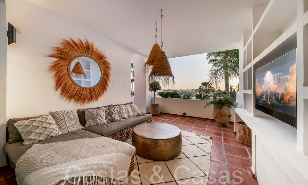 Encantador apartamento en venta con vistas panorámicas al valle y al mar en Nueva Andalucía, Marbella 64585
