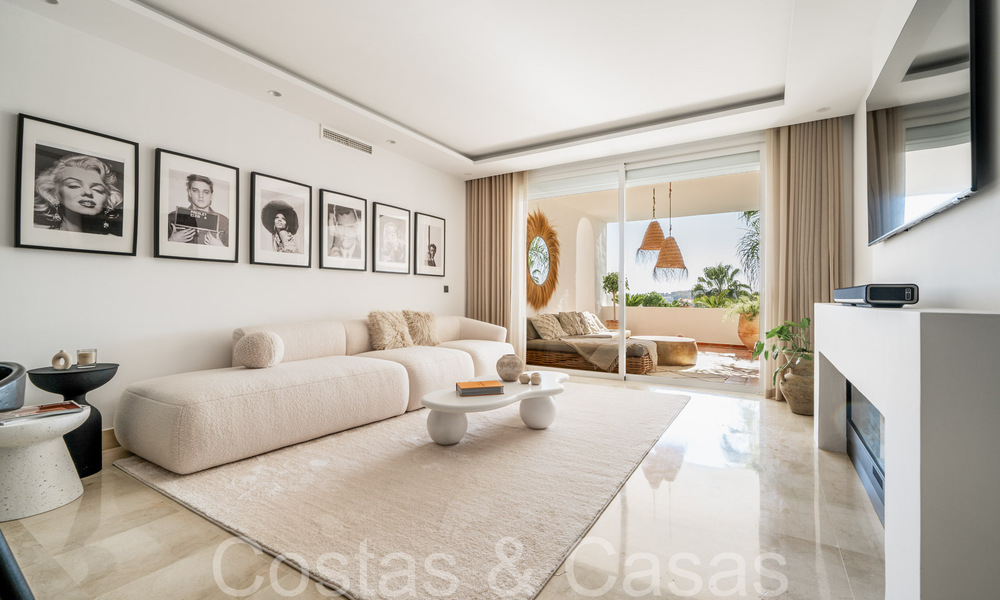 Encantador apartamento en venta con vistas panorámicas al valle y al mar en Nueva Andalucía, Marbella 64602