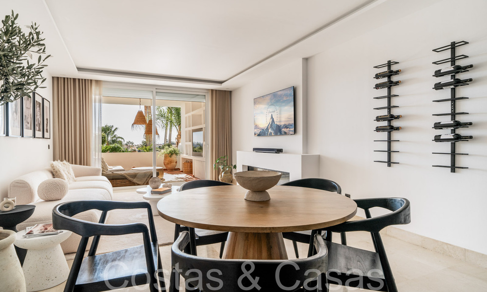 Encantador apartamento en venta con vistas panorámicas al valle y al mar en Nueva Andalucía, Marbella 64604