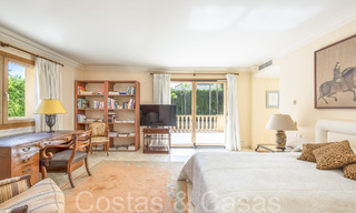 Villa de lujo tradicional con encanto andaluz en venta en Las Brisas en Nueva Andalucía, Marbella 64168 