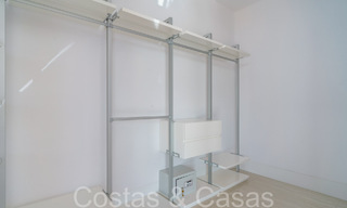 Nueva villa de lujo con estilo arquitectónico avanzado en venta en el valle del golf de Nueva Andalucía, Marbella 64541 