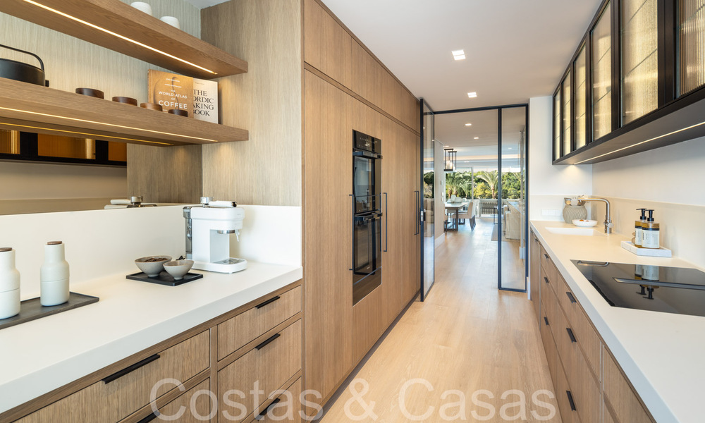 Apartamento de 3 dormitorios amueblado de forma contemporánea en venta en el centro de Marbella 65332