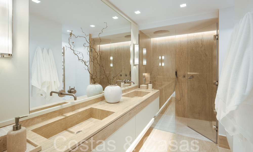 Apartamento de 3 dormitorios amueblado de forma contemporánea en venta en el centro de Marbella 65341