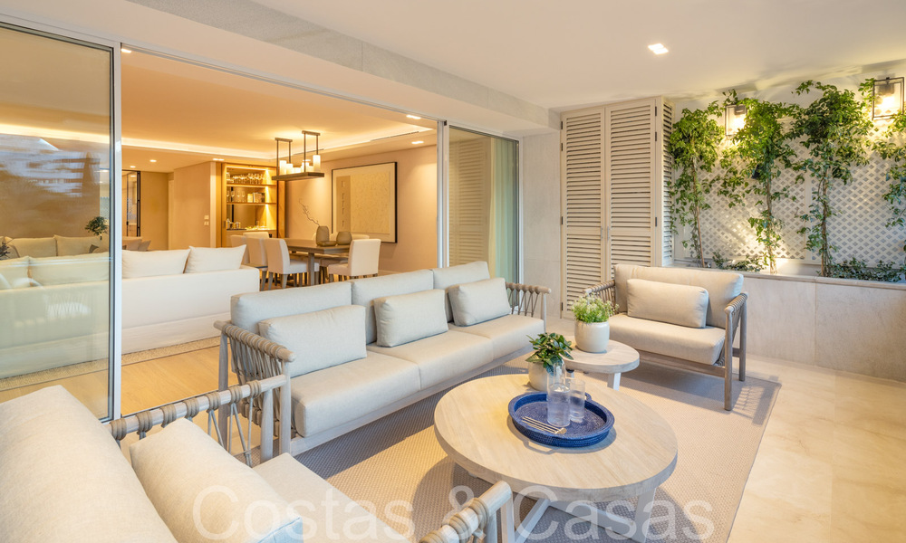 Apartamento de 3 dormitorios amueblado de forma contemporánea en venta en el centro de Marbella 65349