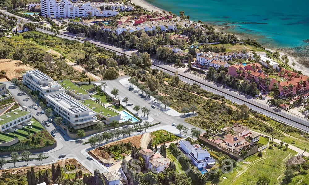 Proyecto de nueva construcción de apartamentos sostenibles con vistas panorámicas al mar en venta, cerca del centro de Estepona 64695